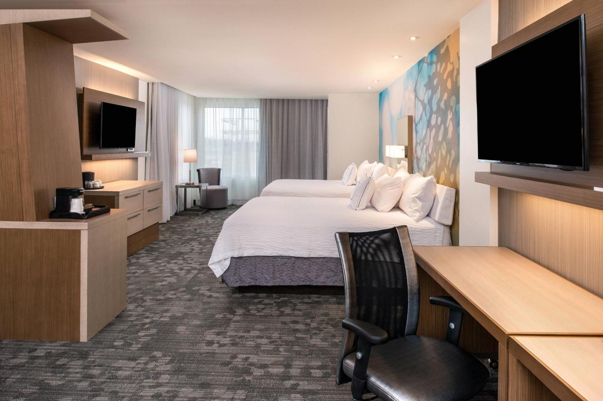 Courtyard By Marriott Detroit Farmington Hotel Farmington Hills Exterior photo